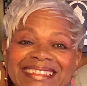 Meet your Posher, Loretta